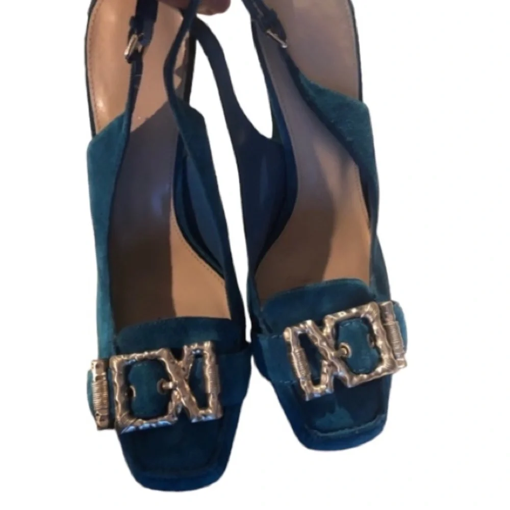 Nine West  size 10 Aqua blue ,turquoise suede slingback heels platform at toe